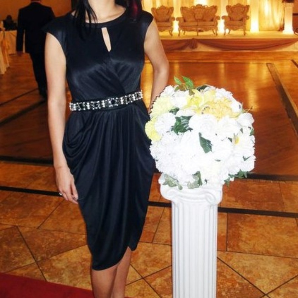 Kay Unger Black Sleeveless Formal Dress Sz 12